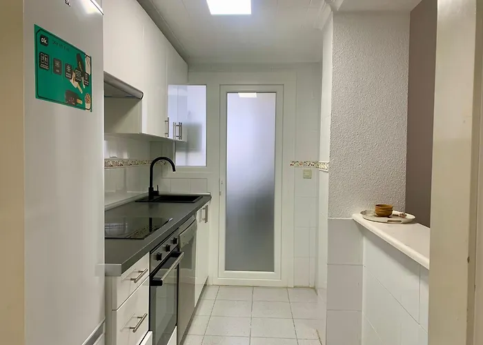 Work Ready Escape - With Scenic Views Apartment *