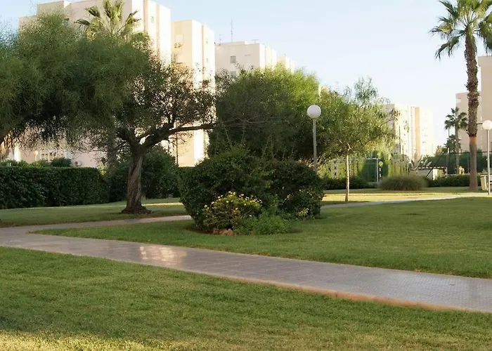 Work Ready Escape - With Scenic Views Apartment *