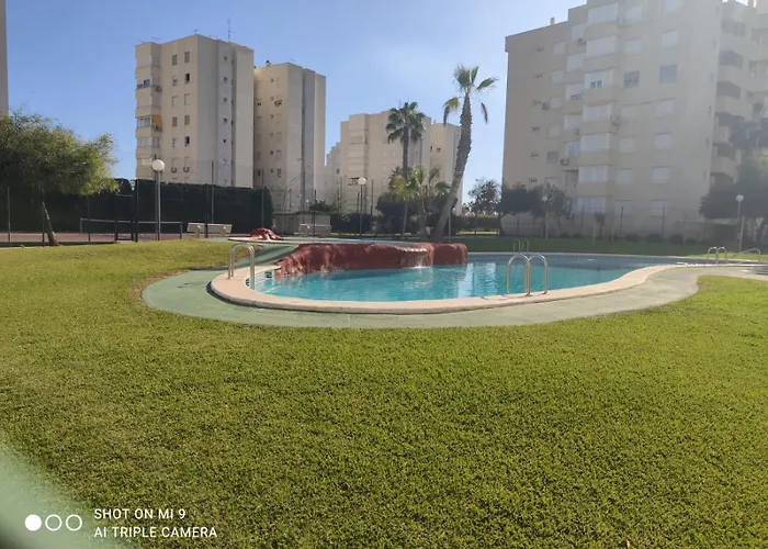 Apartment Work Ready Escape - With Scenic Views *